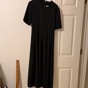 Orvis Classic Black Midi Dress